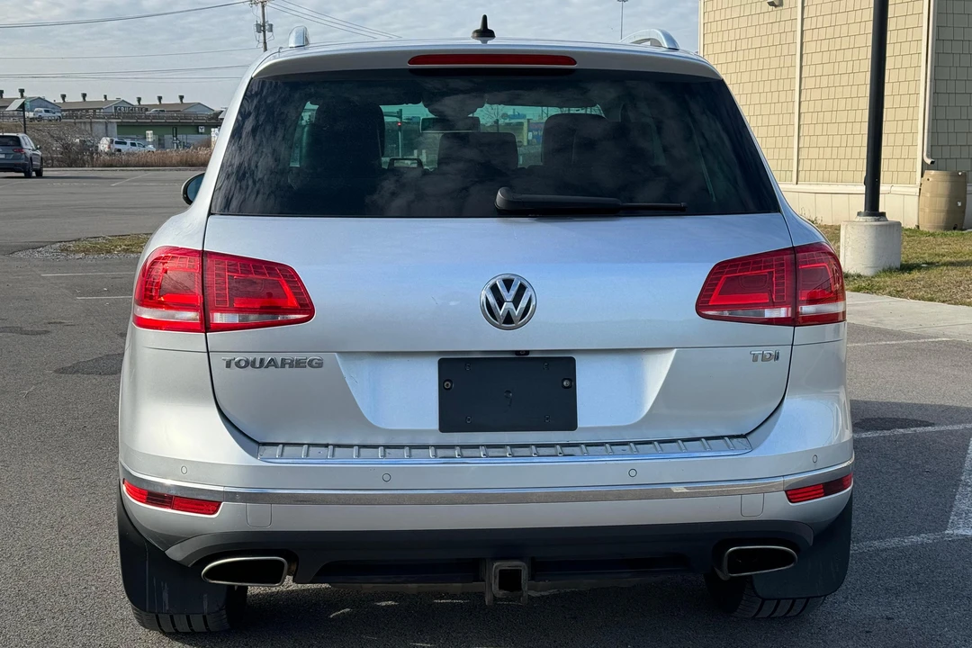 2015 Volkswagen Touareg - Image 5 of 31