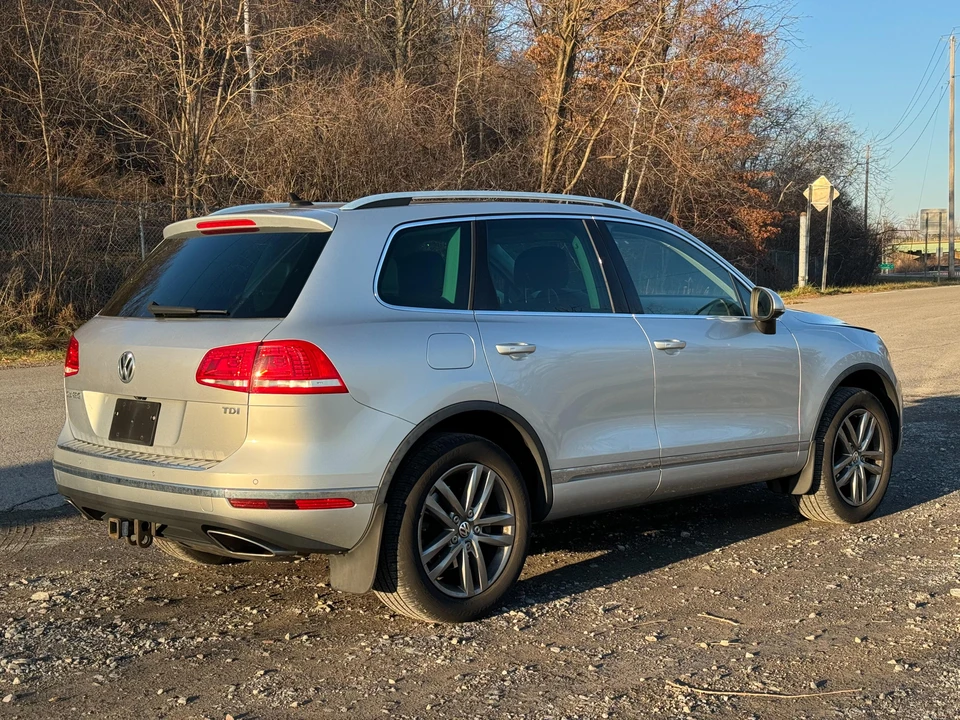 2015 Volkswagen Touareg - Image 26 of 31