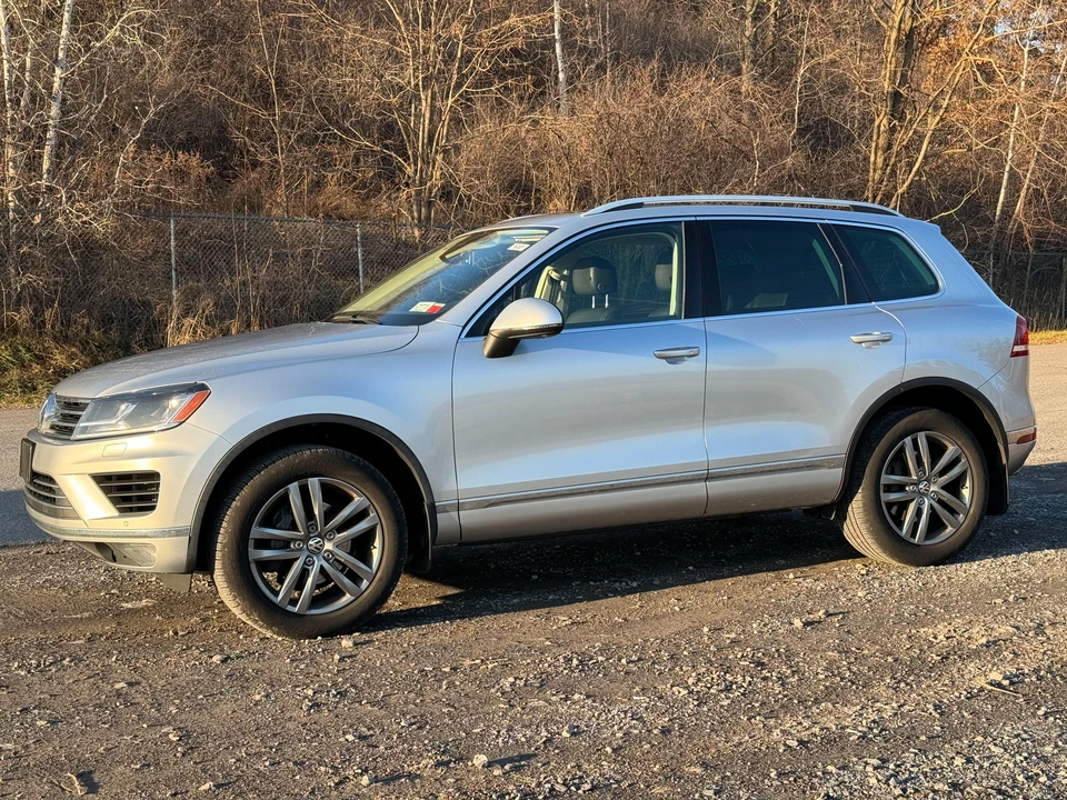 2015 Volkswagen Touareg - Image 21 of 31