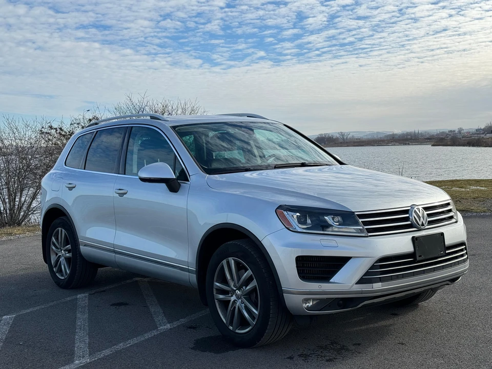 2015 Volkswagen Touareg - Image 16 of 31