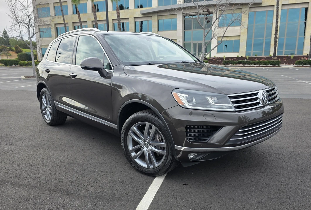 2015 Volkswagen Touareg - Image 14 of 31