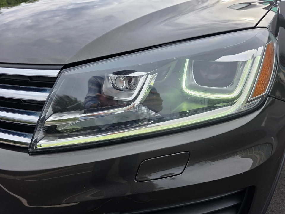 2015 Volkswagen Touareg - Image 18 of 31
