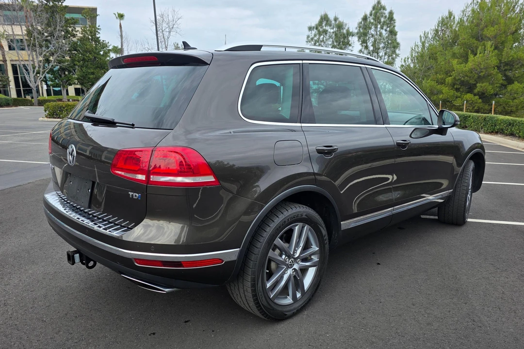 2015 Volkswagen Touareg - Image 4 of 31