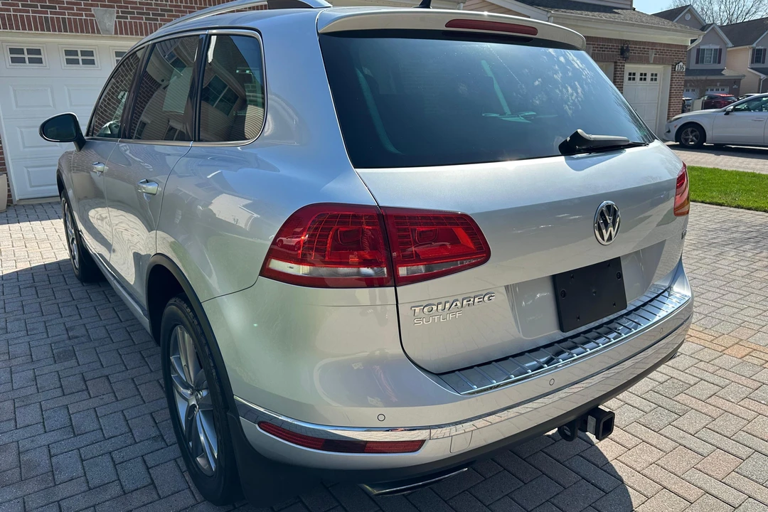 2015 Volkswagen Touareg - Image 4 of 31