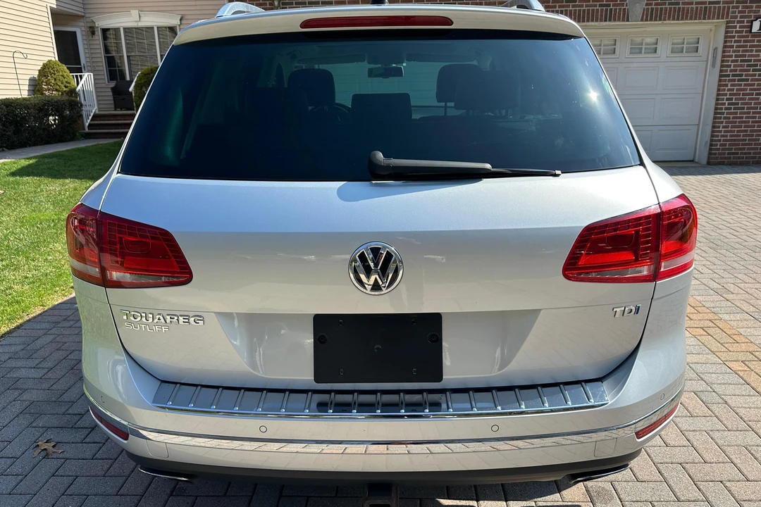 2015 Volkswagen Touareg - Image 5 of 31