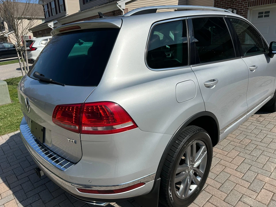 2015 Volkswagen Touareg - Image 20 of 31