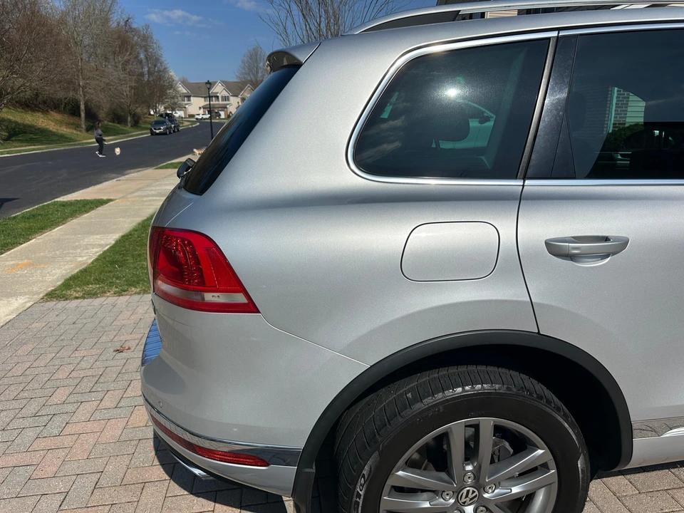 2015 Volkswagen Touareg - Image 21 of 31