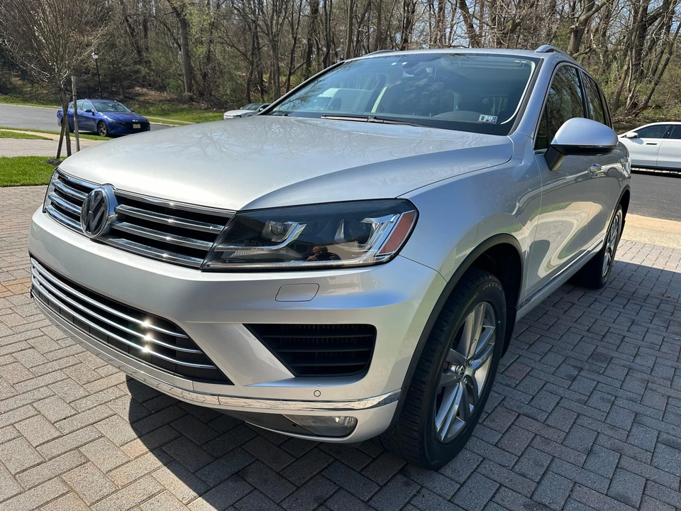 2015 Volkswagen Touareg - Image 6 of 31