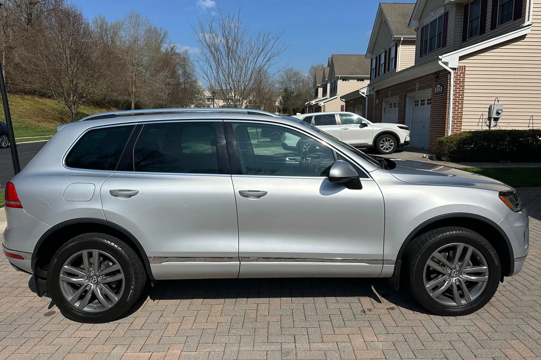 2015 Volkswagen Touareg - Image 3 of 31