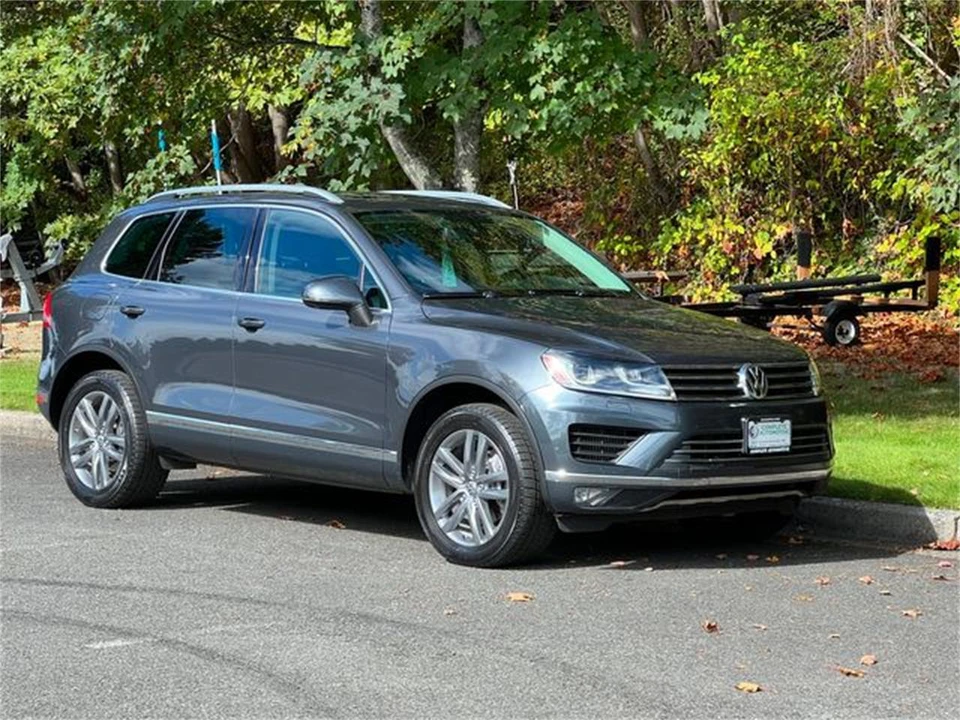 2015 Volkswagen Touareg - Image 8 of 31