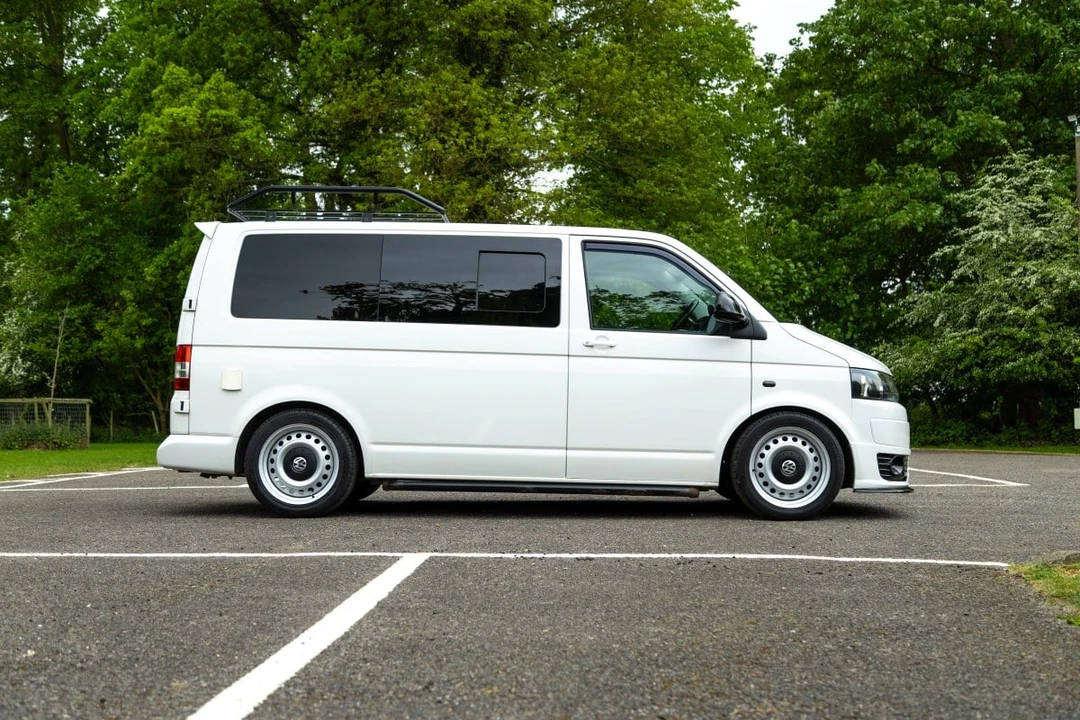 2015 Volkswagen EuroVan - Image 12 of 30