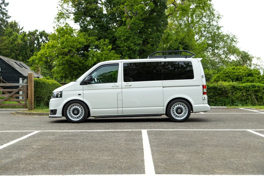 2015 Volkswagen EuroVan - Image 13 of 30