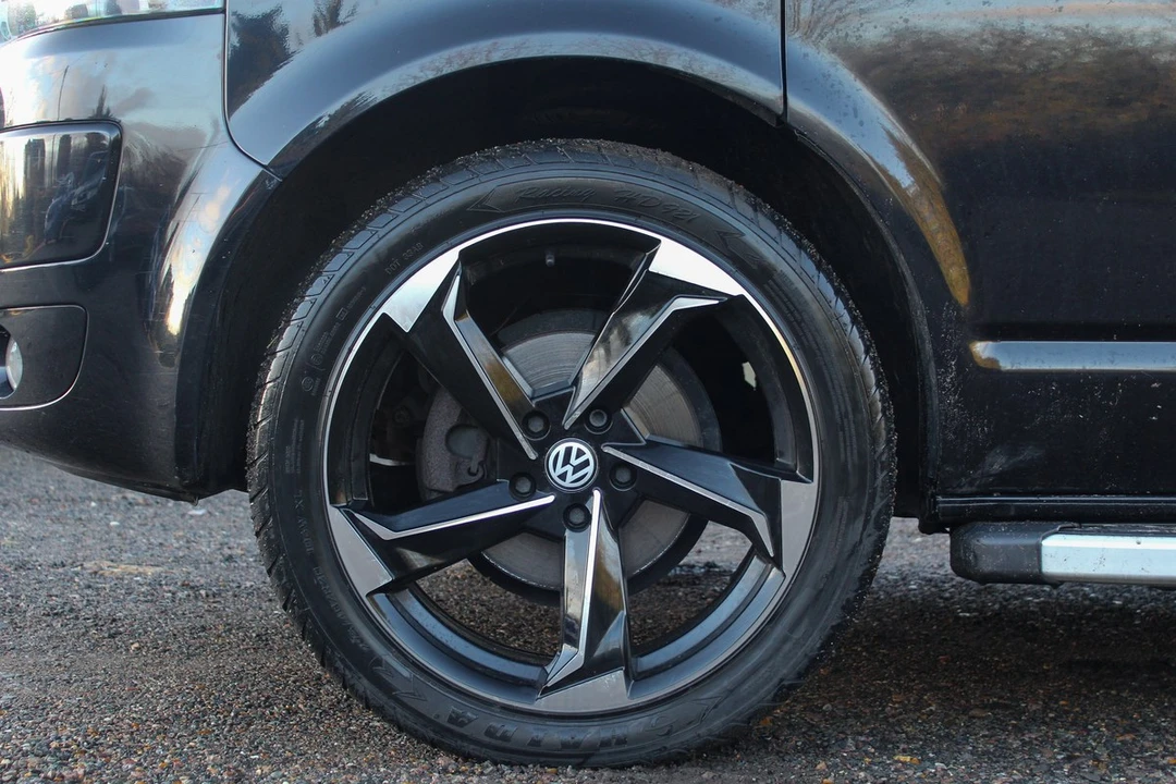 2015 Volkswagen EuroVan - Image 26 of 30