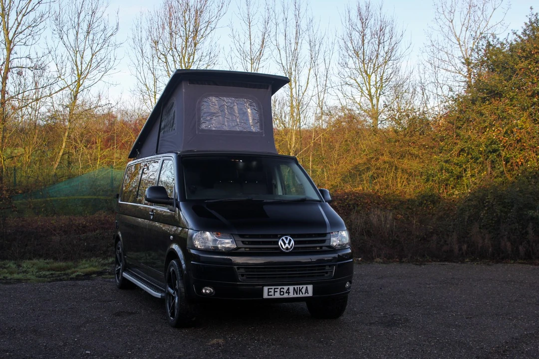 2015 Volkswagen EuroVan - Image 2 of 30