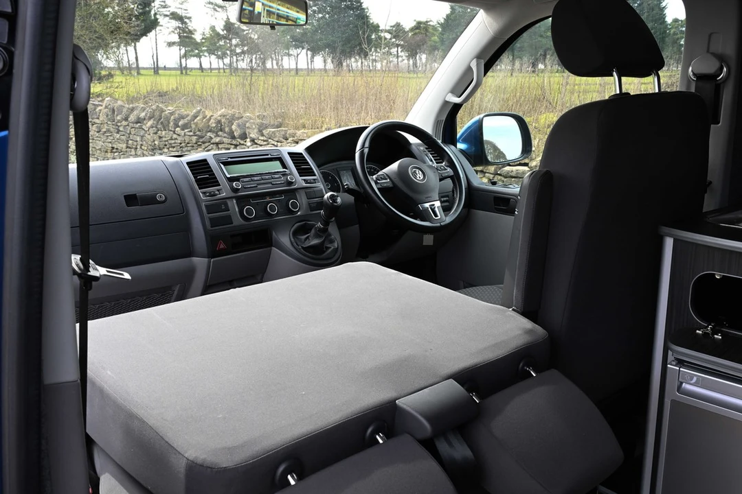 2015 Volkswagen EuroVan - Image 26 of 30
