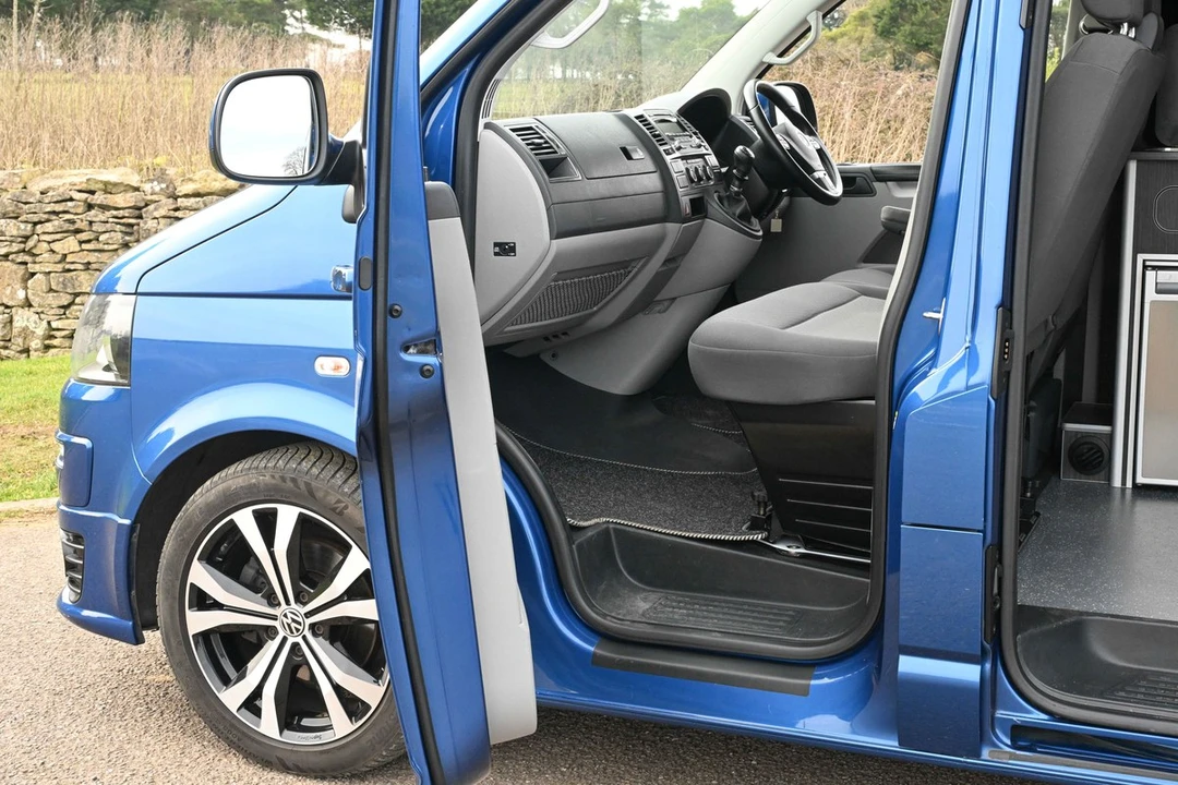 2015 Volkswagen EuroVan - Image 27 of 30