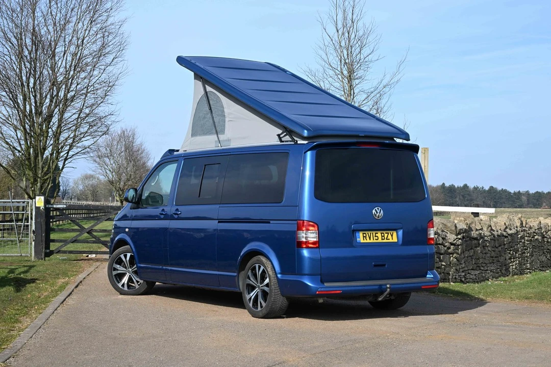 2015 Volkswagen EuroVan - Image 2 of 30
