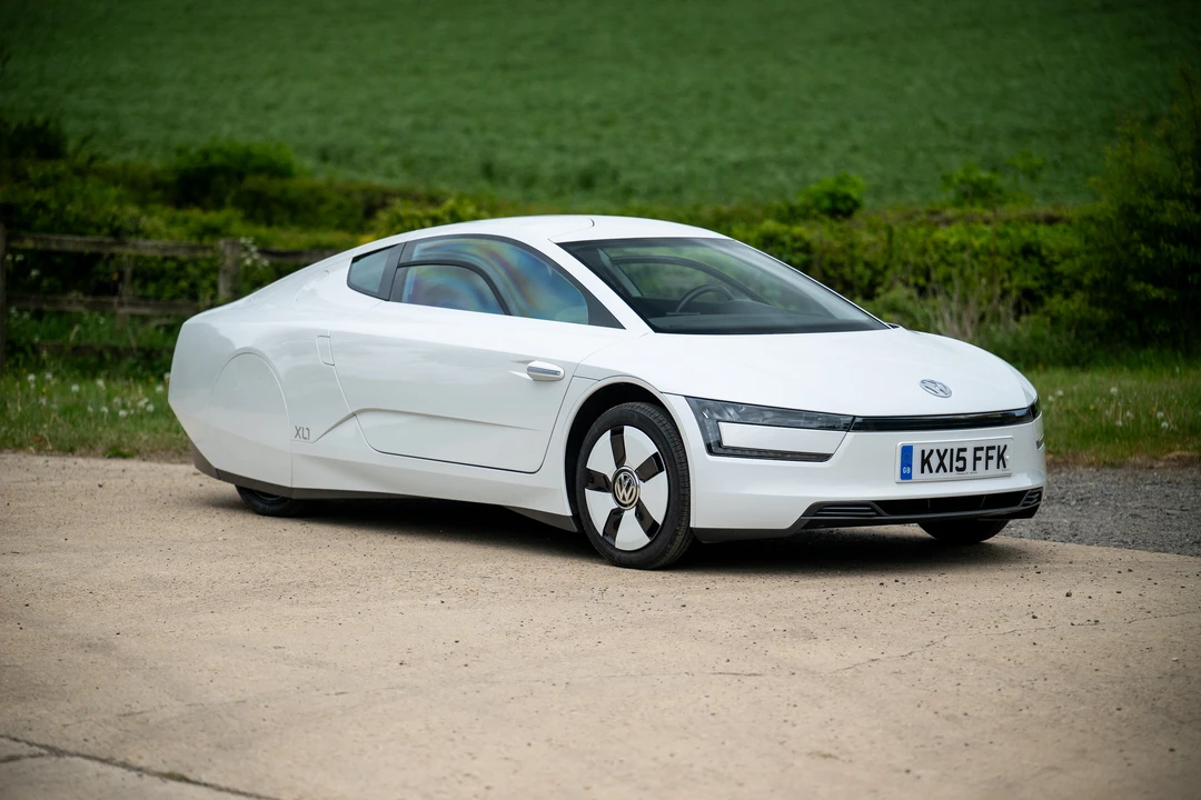 2015 Volkswagen - Image 11 of 31