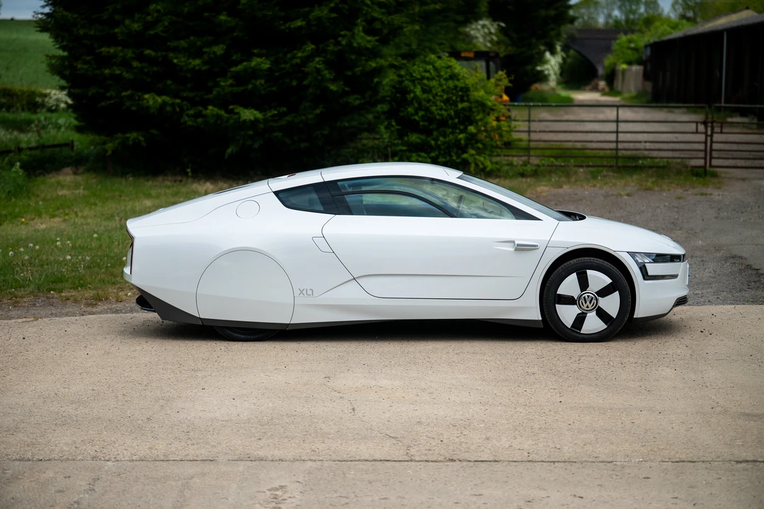 2015 Volkswagen - Image 4 of 31