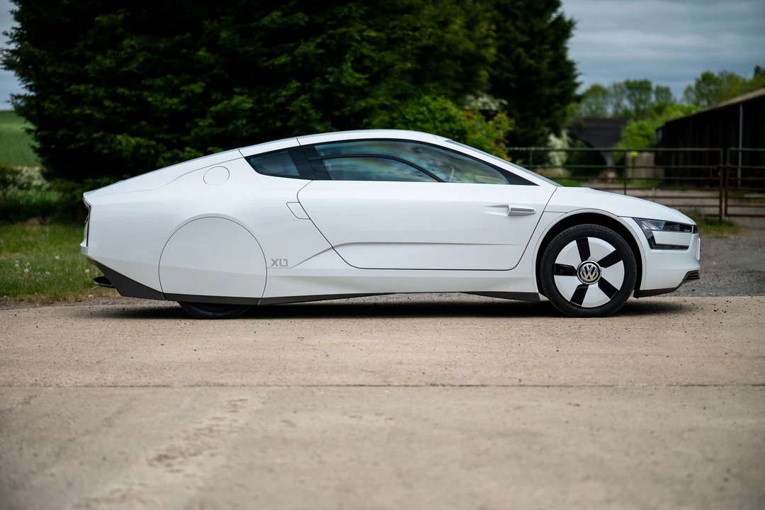 2015 Volkswagen - Image 12 of 31