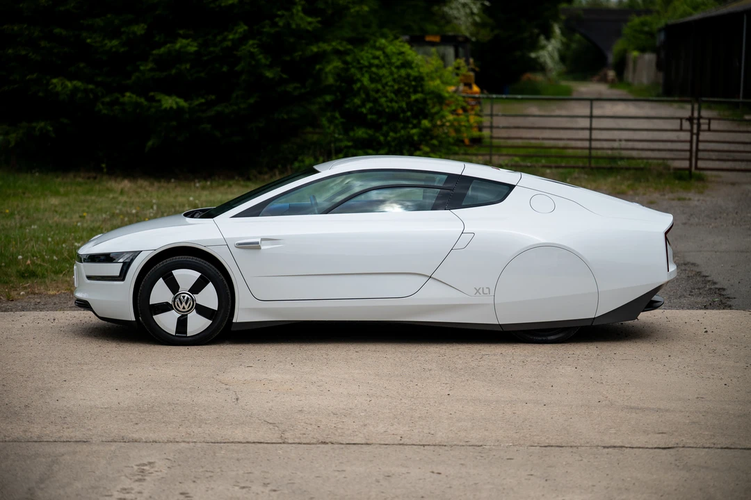 2015 Volkswagen - Image 8 of 31