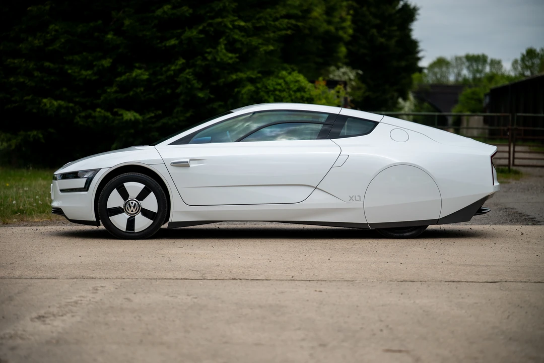 2015 Volkswagen - Image 16 of 31