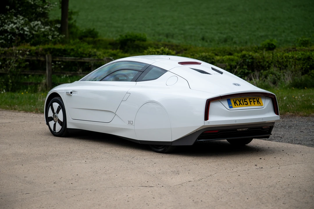 2015 Volkswagen - Image 7 of 31