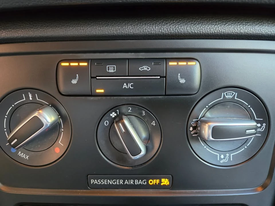 2015 Volkswagen A5 Beetle - Image 17 of 20
