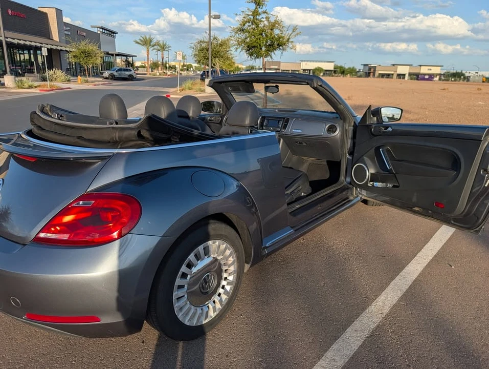 2015 Volkswagen A5 Beetle - Image 3 of 16