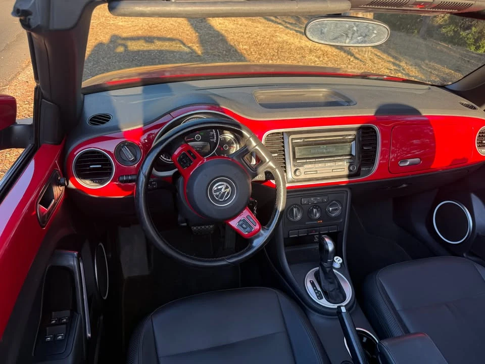 2015 Volkswagen A5 Beetle - Image 8 of 14
