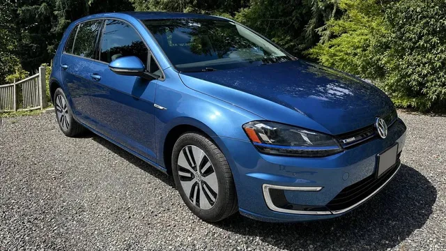 2015 Volkswagen e-Golf SEL Premium