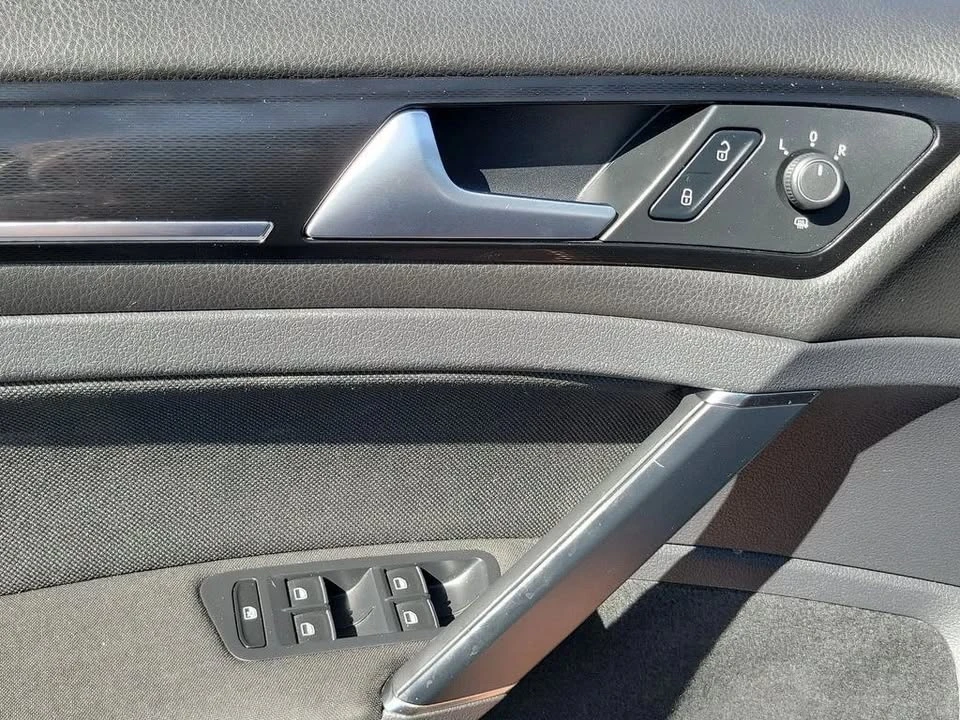 2015 Volkswagen GTI Mk7 - Image 7 of 8