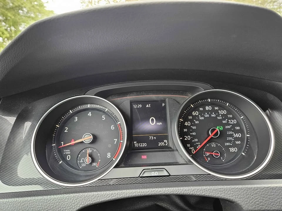 2015 Volkswagen GTI Mk7 - Image 11 of 13