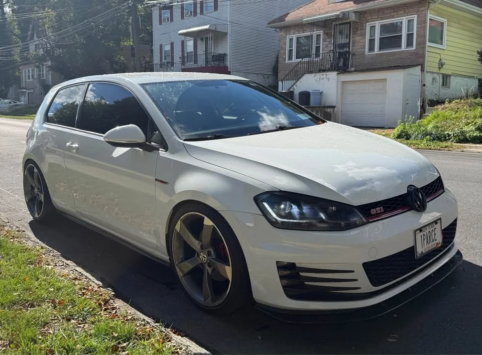 2015 Volkswagen GTI Mk7 - Image 2 of 8