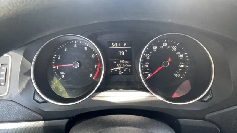 2015 Volkswagen A6 Jetta - Image 10 of 20