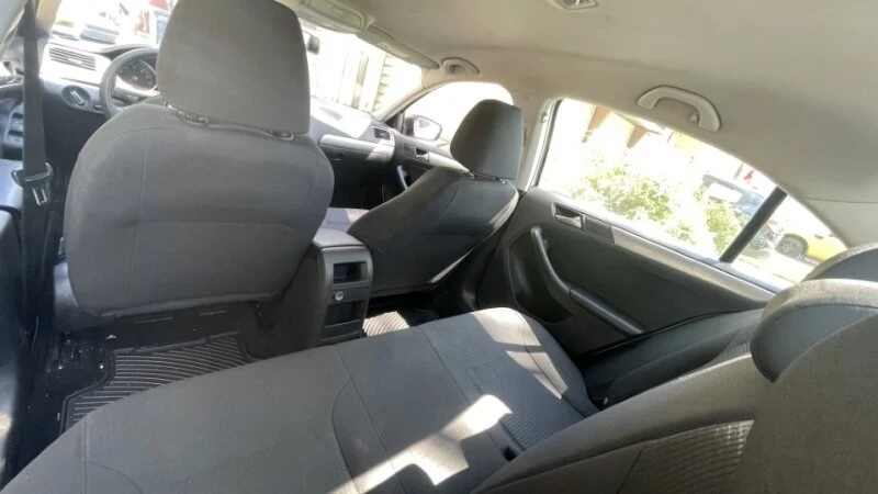 2015 Volkswagen A6 Jetta - Image 18 of 20
