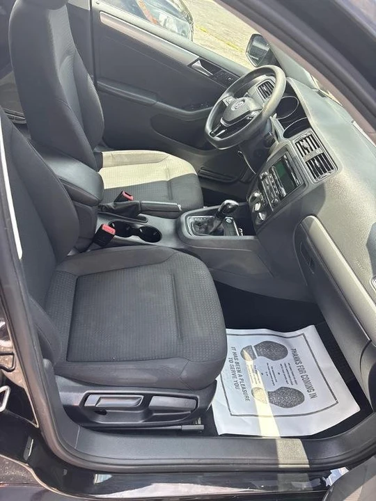 2015 Volkswagen A6 Jetta - Image 9 of 10