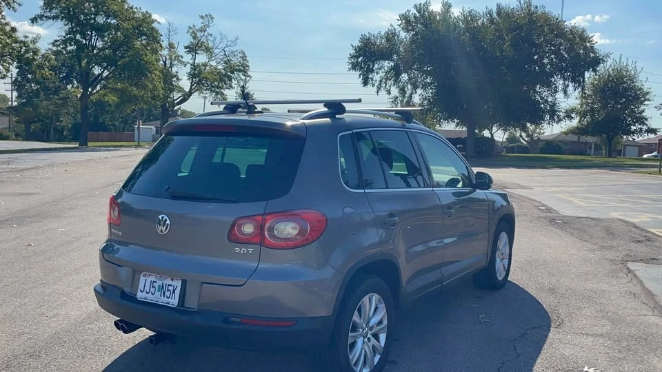 2015 Volkswagen Tiguan - Image 9 of 11