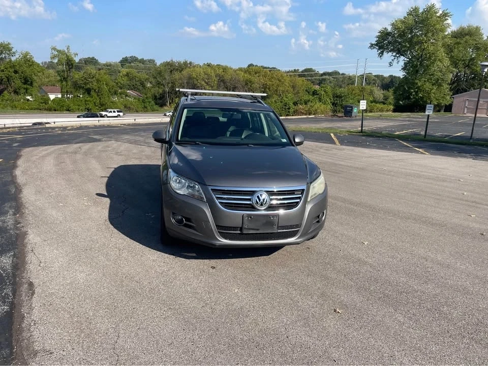 2015 Volkswagen Tiguan - Image 2 of 11