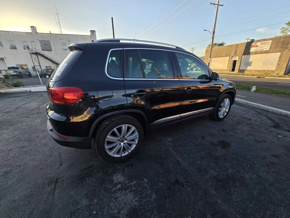 2015 Volkswagen Tiguan - Image 4 of 8