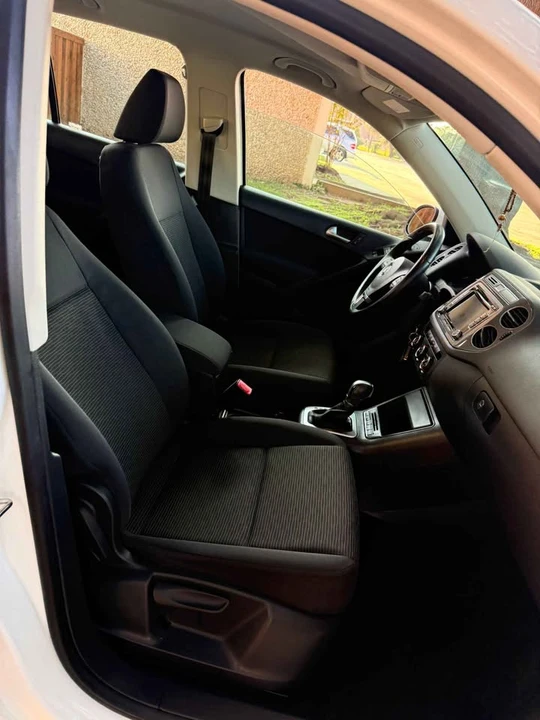 2015 Volkswagen Tiguan - Image 10 of 15