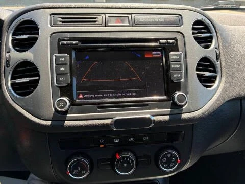 2015 Volkswagen Tiguan - Image 11 of 13