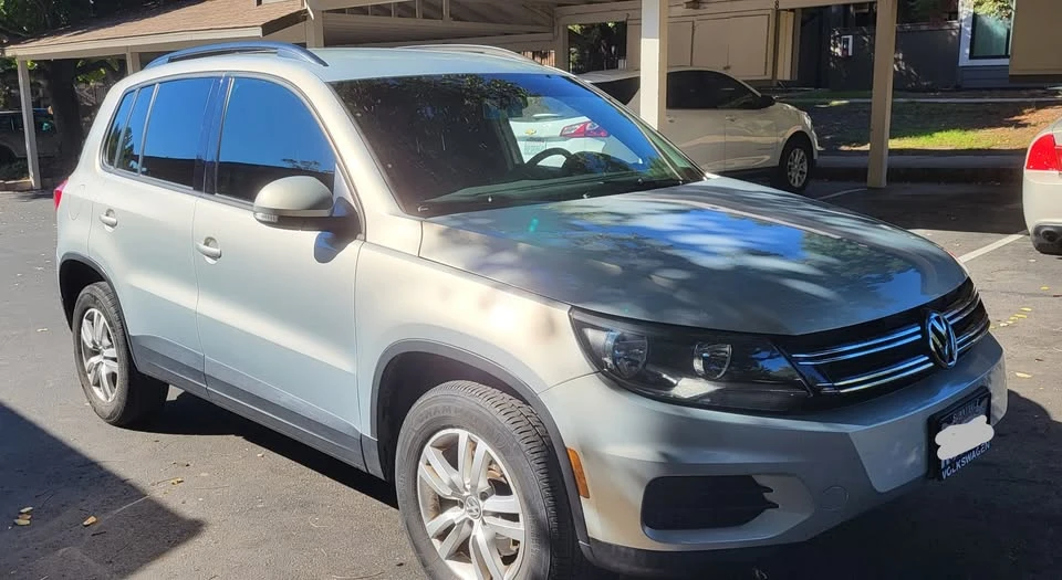 2015 Volkswagen Tiguan - Image 2 of 11