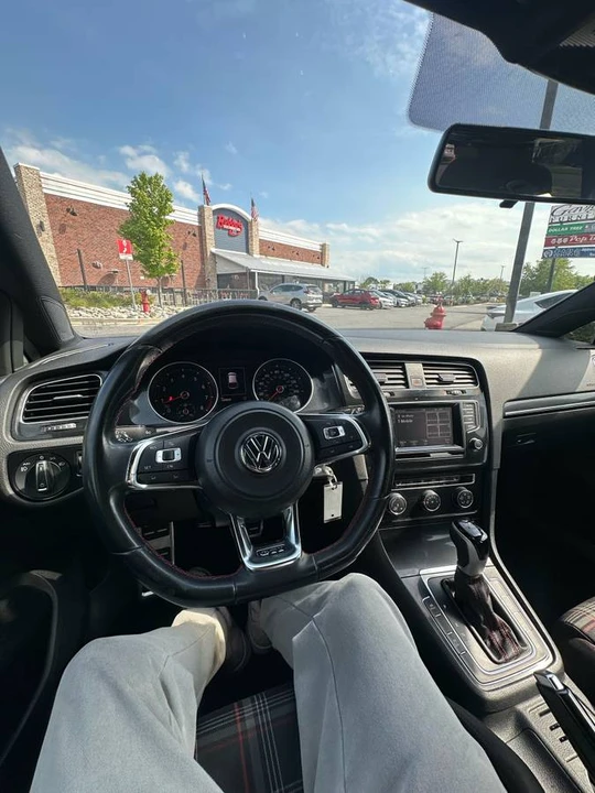 2015 Volkswagen GTI Mk7 - Image 11 of 15