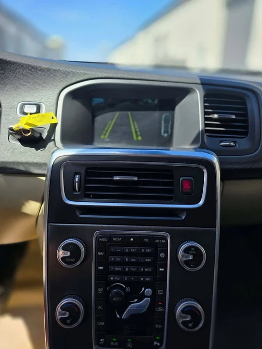2015 Volvo S60 2nd Gen - Image 4 of 5