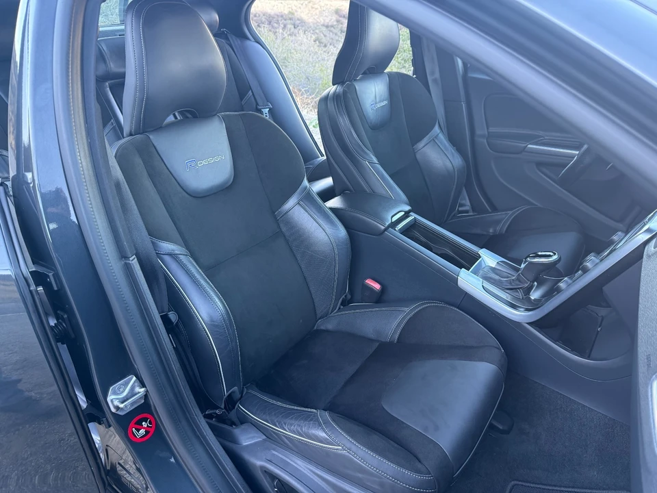 2015 Volvo S60 2nd Gen - Image 27 of 31