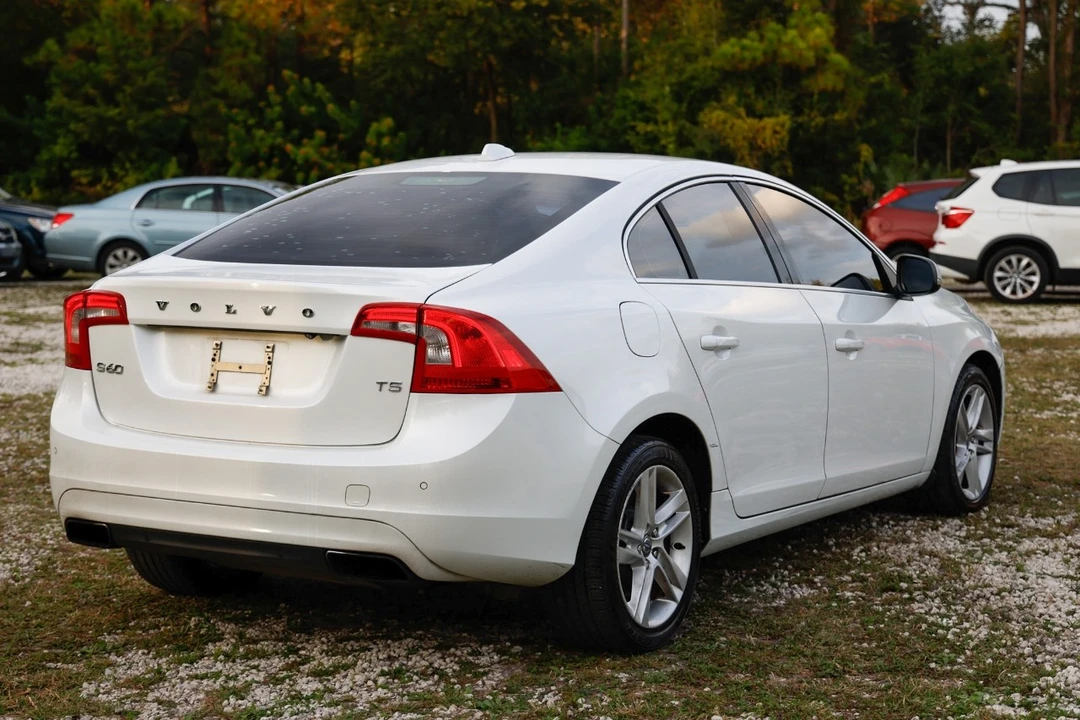 2015 Volvo S60 1st Gen - Image 11 of 12