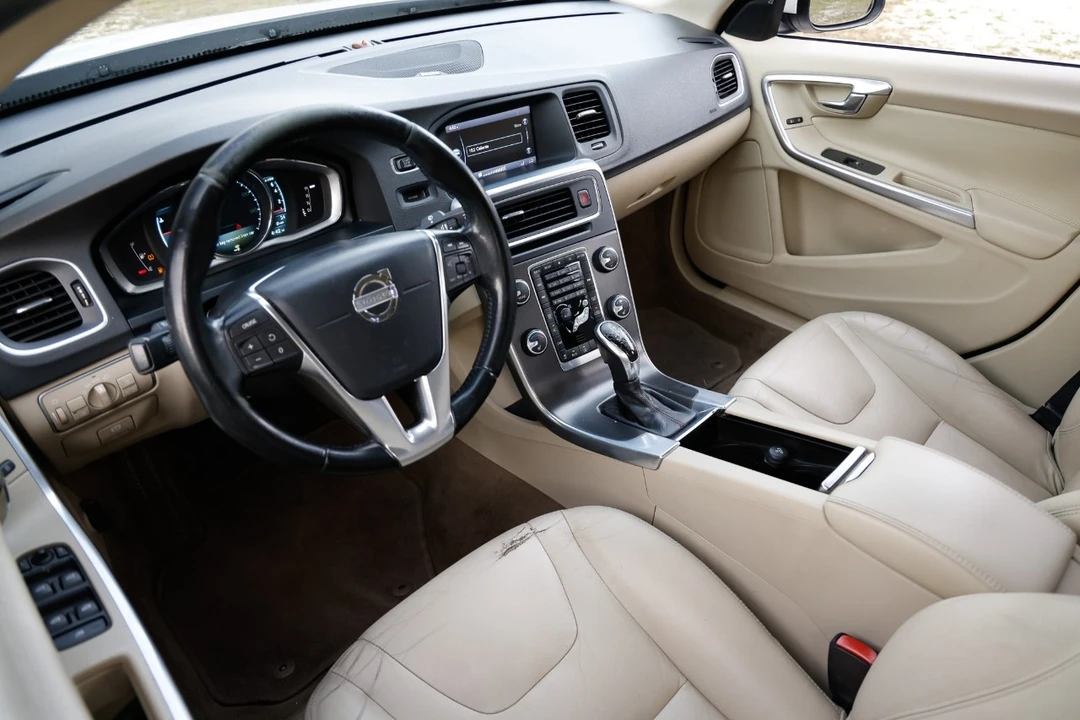 2015 Volvo S60 1st Gen - Image 4 of 12