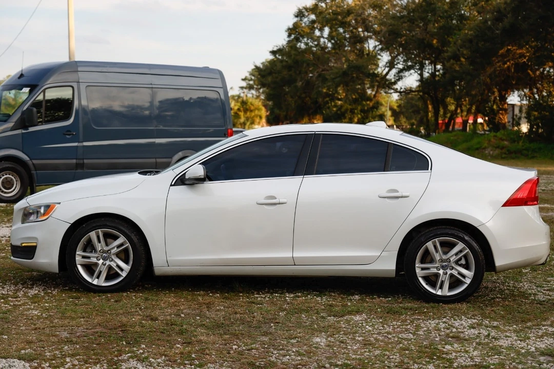 2015 Volvo S60 1st Gen - Image 3 of 12