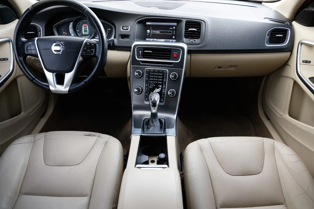 2015 Volvo S60 1st Gen - Image 2 of 12